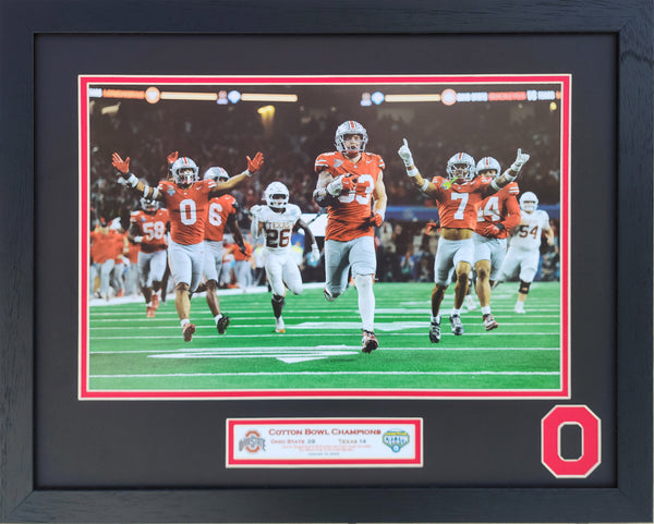 Ohio State Buckeyes vs Texas 2025 Cotton Bowl Jack Sawyer Scoop And Score Custom Framed Picture